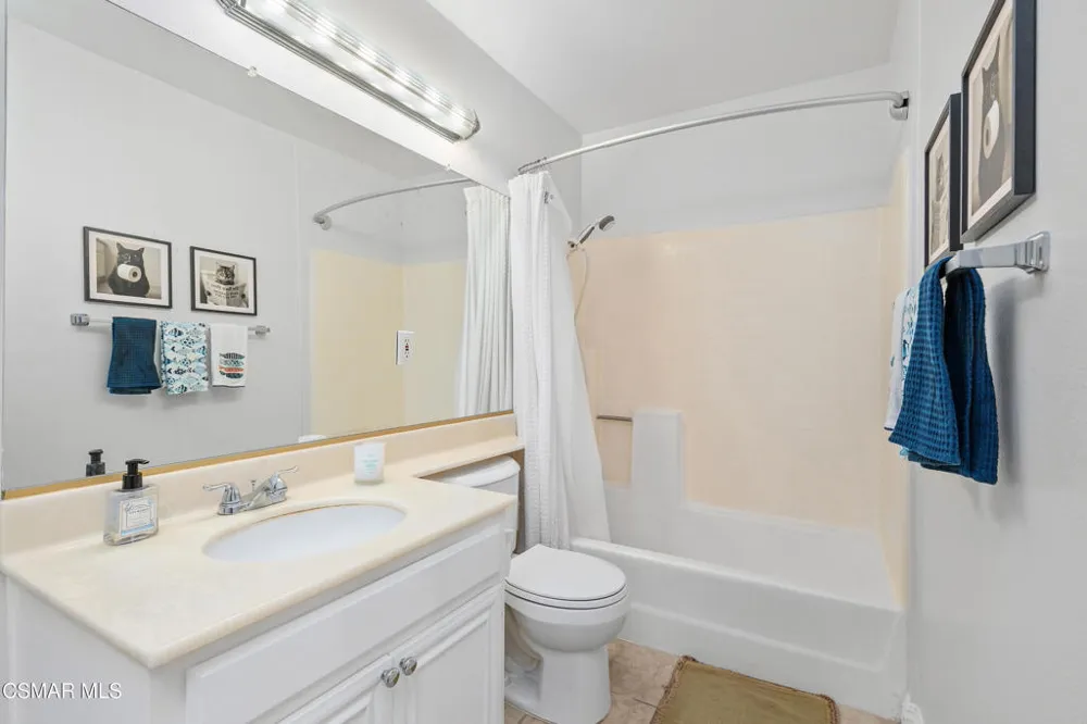 881 Warwick Avenue Thousand Oaks, CA 91360