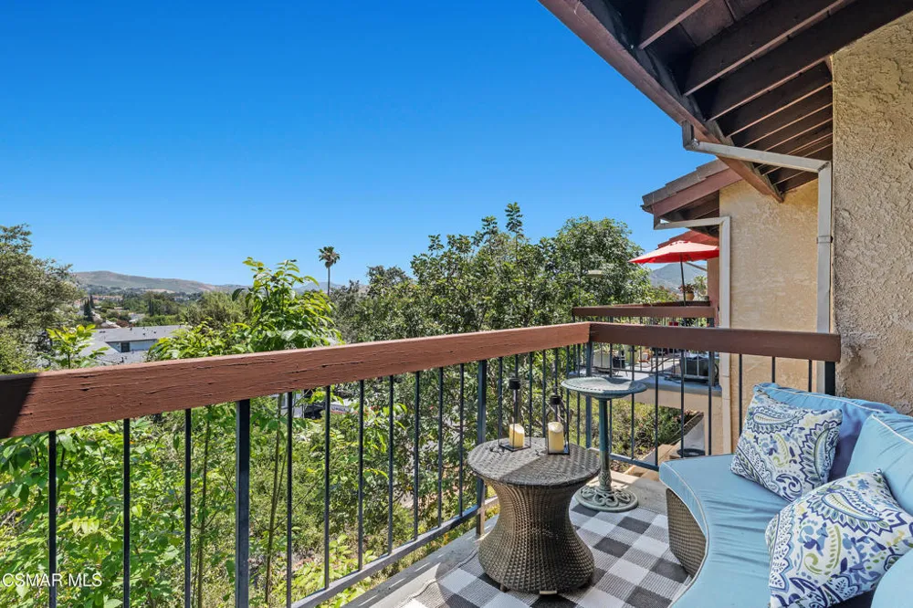 881 Warwick Avenue Thousand Oaks, CA 91360