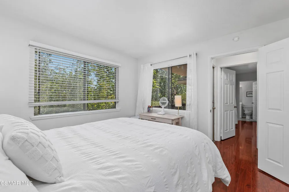 881 Warwick Avenue Thousand Oaks, CA 91360