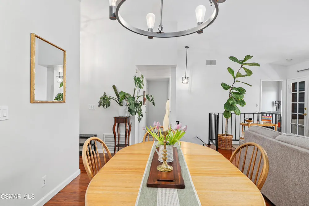 881 Warwick Avenue Thousand Oaks, CA 91360