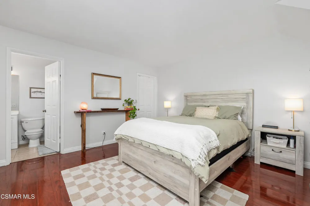 881 Warwick Avenue Thousand Oaks, CA 91360