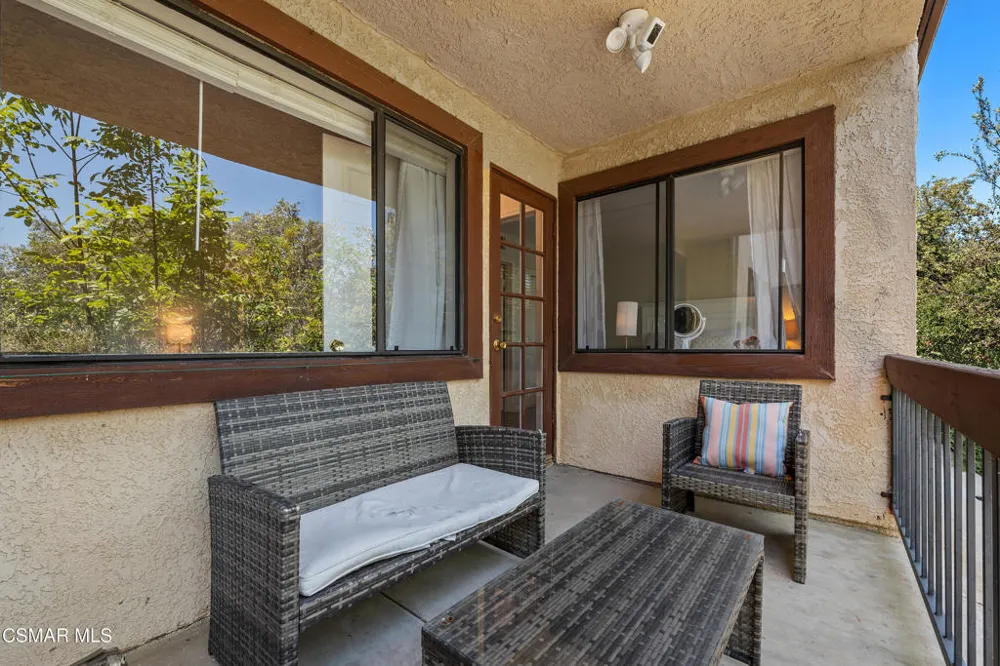 881 Warwick Avenue Thousand Oaks, CA 91360