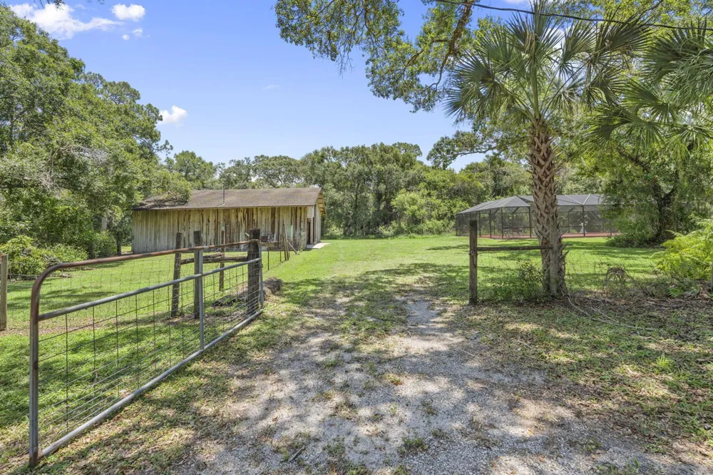 3550 Eleven Mile Road Fort Pierce, FL 34945