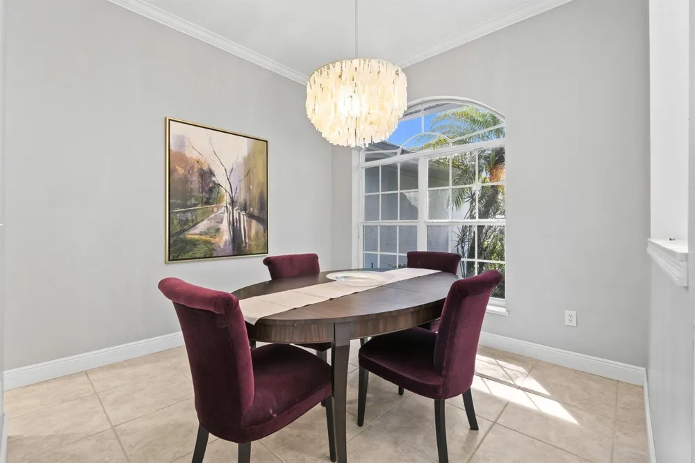 117 Queen Elizabeth Court Hutchinson Island, FL 34949