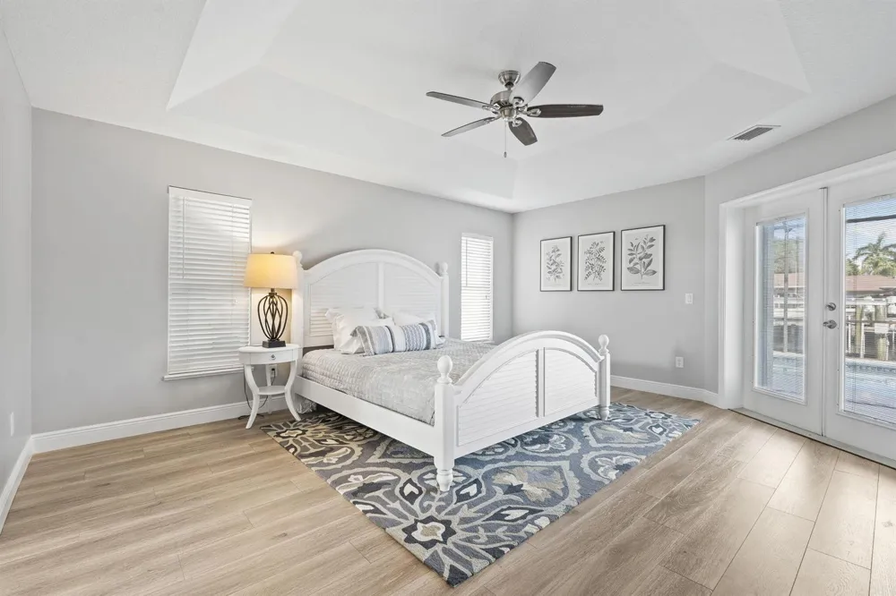 117 Queen Elizabeth Court Hutchinson Island, FL 34949