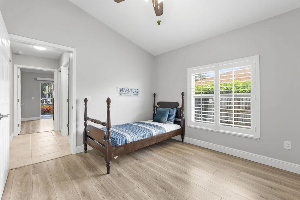 117 Queen Elizabeth Court Hutchinson Island, FL 34949
