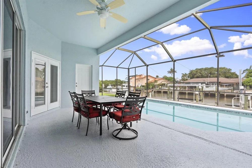117 Queen Elizabeth Court Hutchinson Island, FL 34949