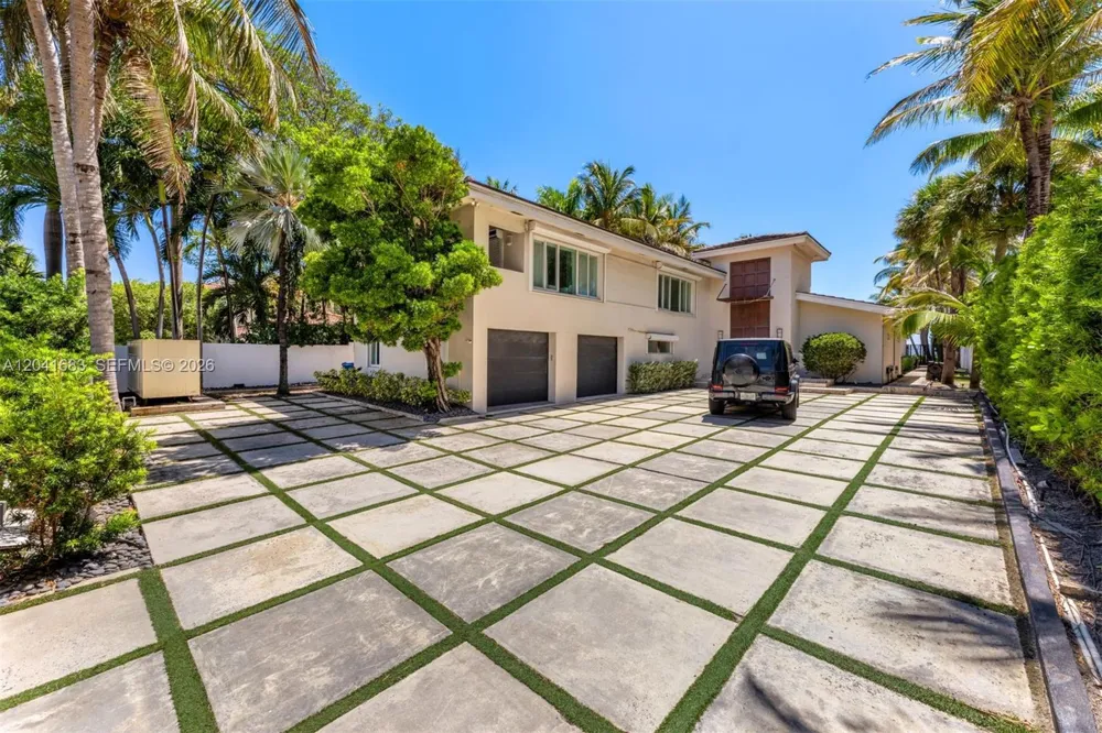 105 Ocean Blvd Golden Beach, FL 33160