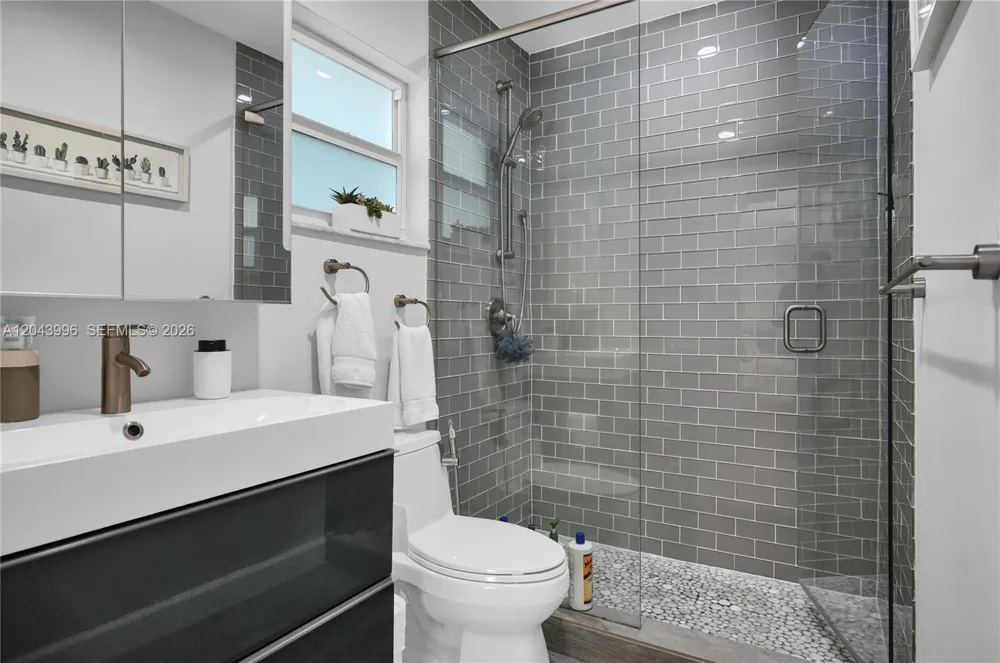 5721 SW 59th Ct South Miami, FL 33143