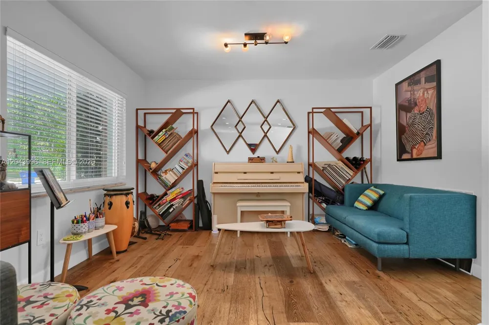 5721 SW 59th Ct South Miami, FL 33143