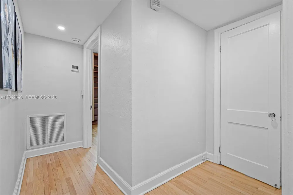 1209 La Mancha Ave Coral Gables, FL 33134