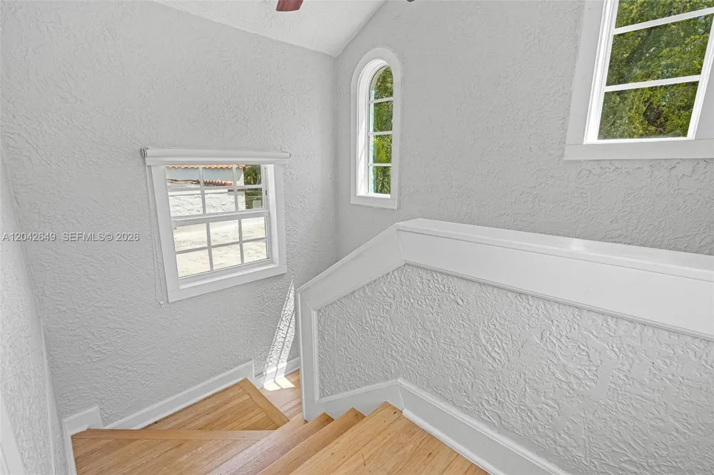 1209 La Mancha Ave Coral Gables, FL 33134