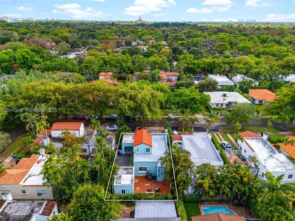 1209 La Mancha Ave Coral Gables, FL 33134