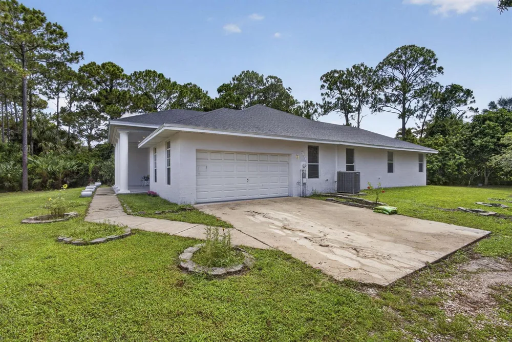 16571 78th Road Loxahatchee, FL 33470