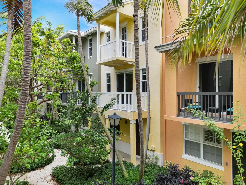 110 W Coda Circle Delray Beach, FL 33444