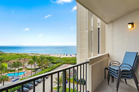 2800 Ocean Drive #B-7c