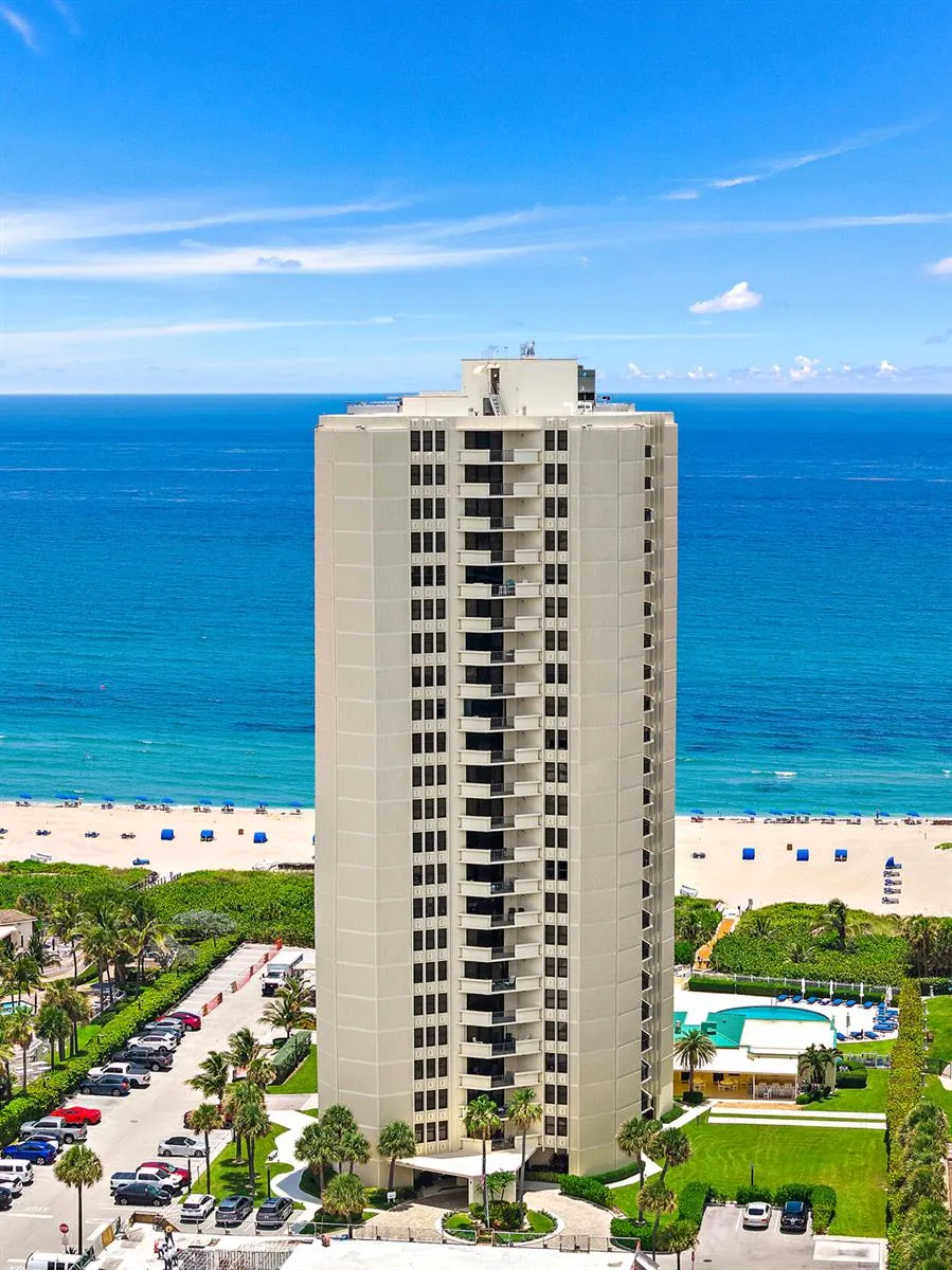 2800 Ocean Drive #B-7c Singer Island, FL 33404
