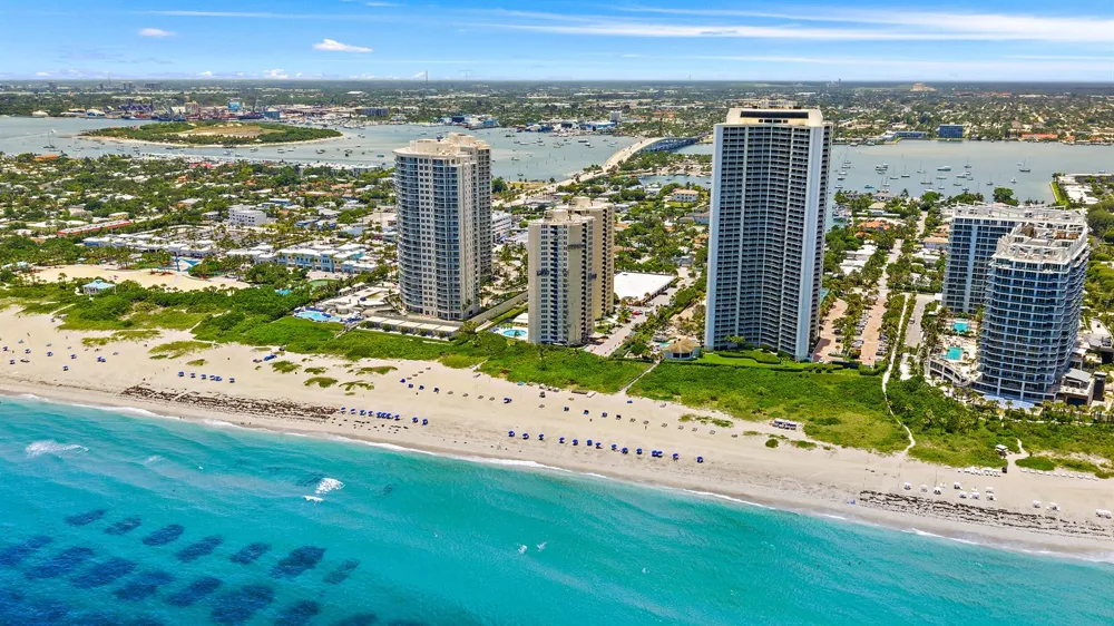 2800 Ocean Drive #B-7c Singer Island, FL 33404