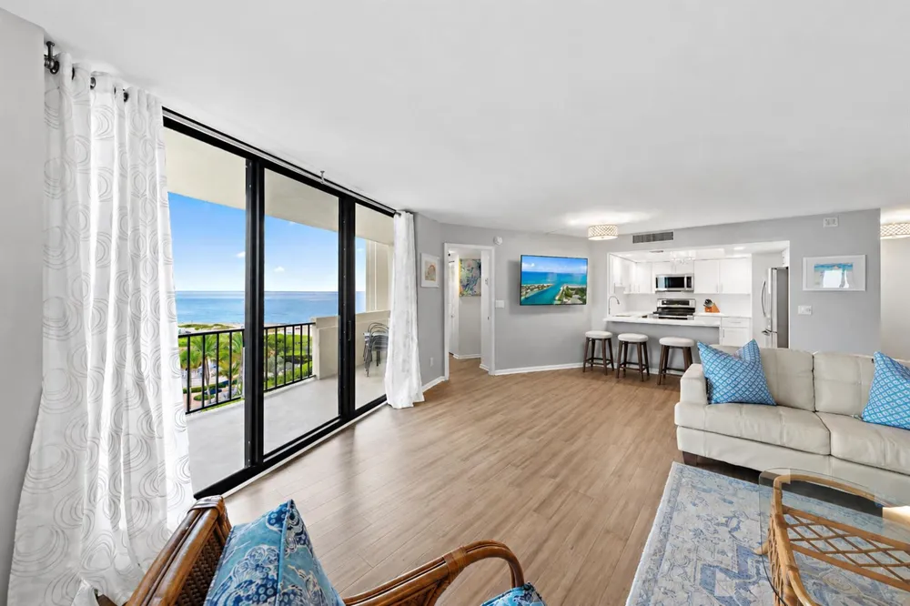 2800 Ocean Drive #B-7c Singer Island, FL 33404
