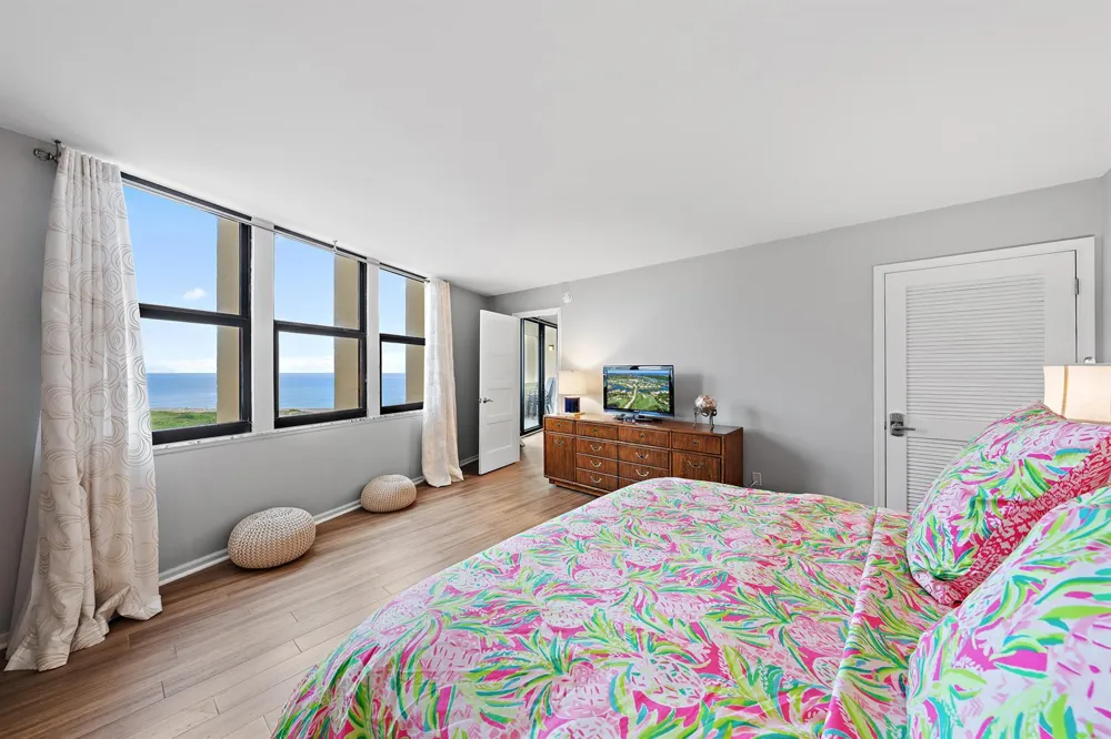 2800 Ocean Drive #B-7c Singer Island, FL 33404