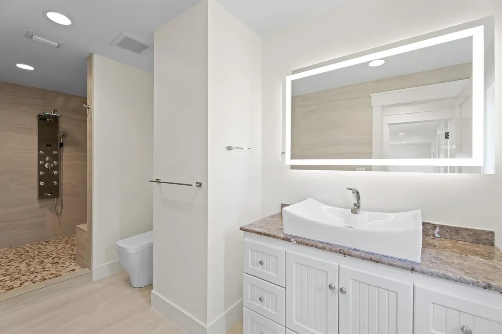 257 E Lakewood Road West Palm Beach, FL 33405