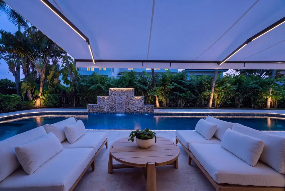 257 E Lakewood Road West Palm Beach, FL 33405