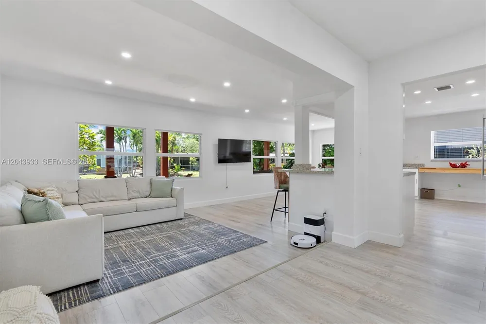 3430 NW 21st Ave #3430 Oakland Park, FL 33309