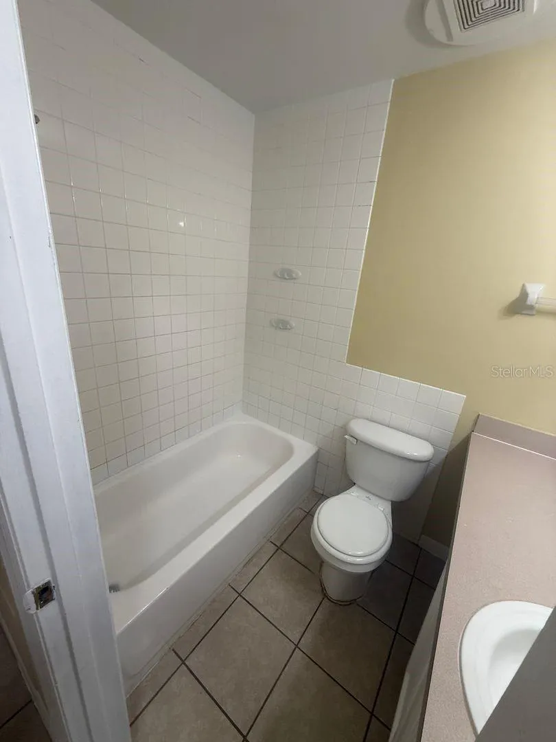 Address Not Shown Winter Springs, FL 32708