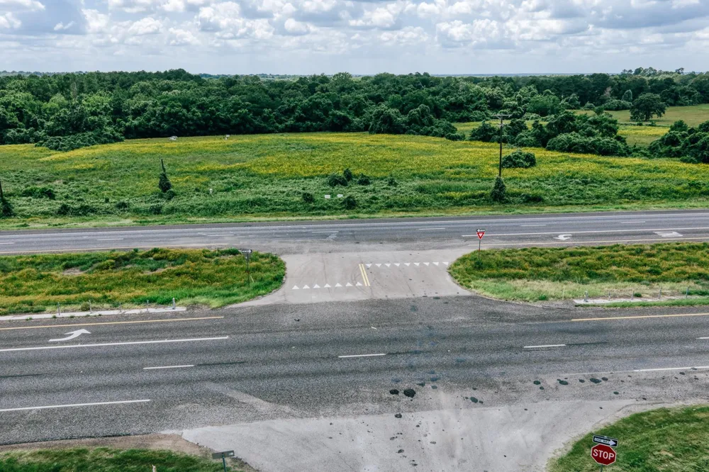 28439 Highway 6 Hempstead, TX 77445