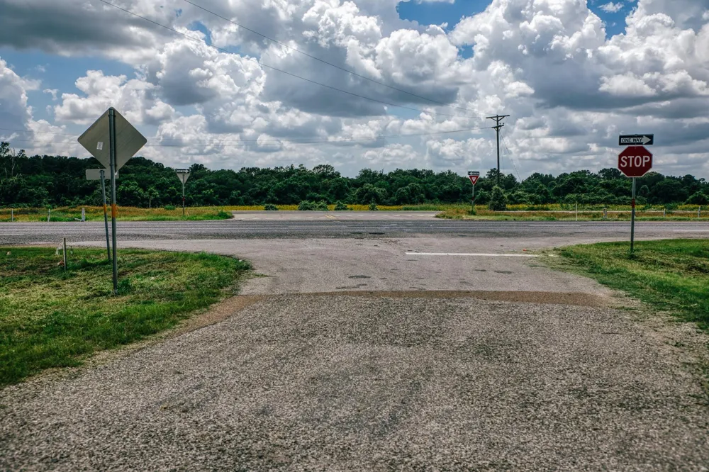 28439 Highway 6 Hempstead, TX 77445