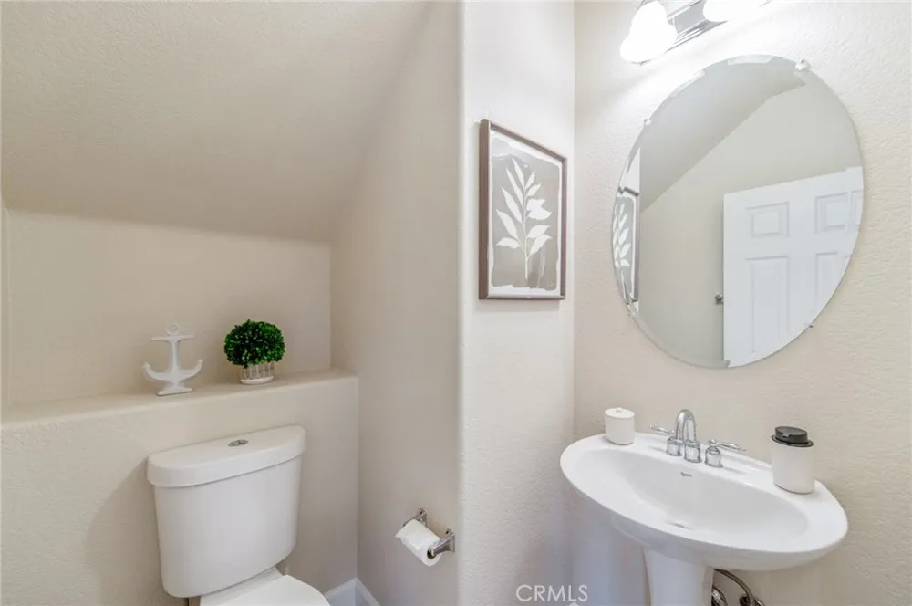 4947 Plumtree Court Riverside, CA 92504