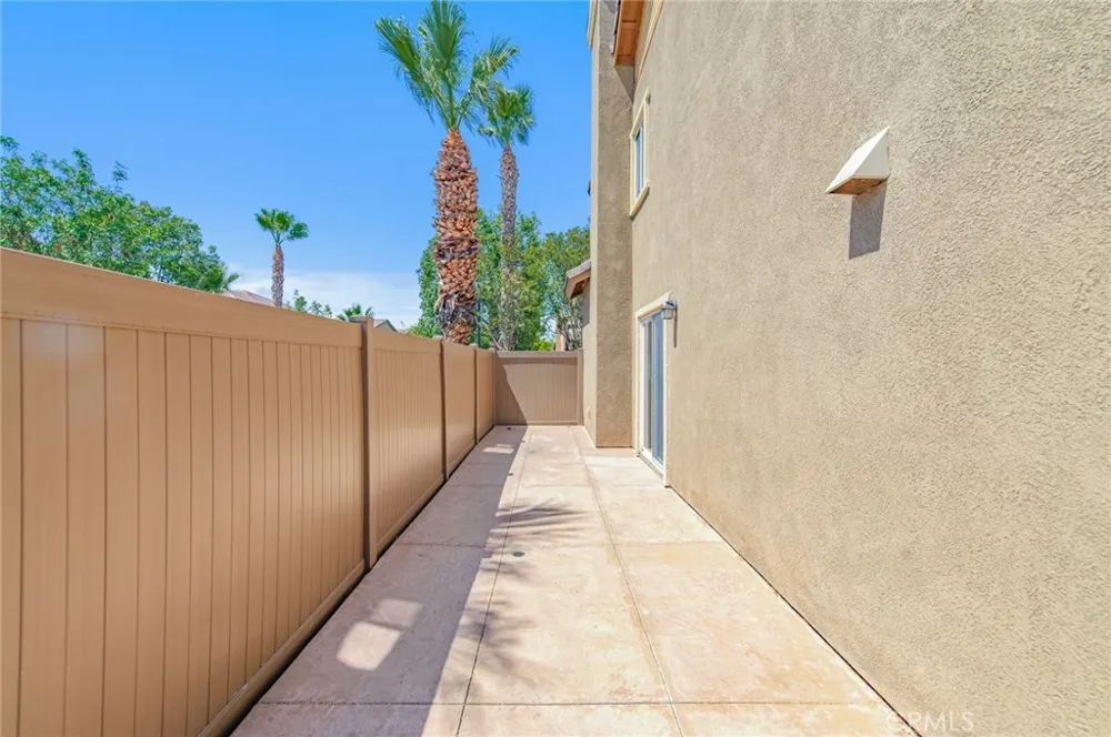 4947 Plumtree Court Riverside, CA 92504