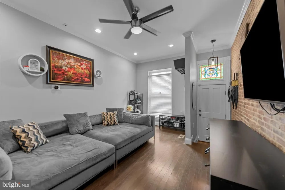 902 MILTON AVENUE Baltimore, MD 21205