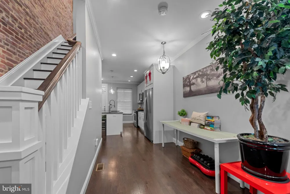 902 MILTON AVENUE Baltimore, MD 21205