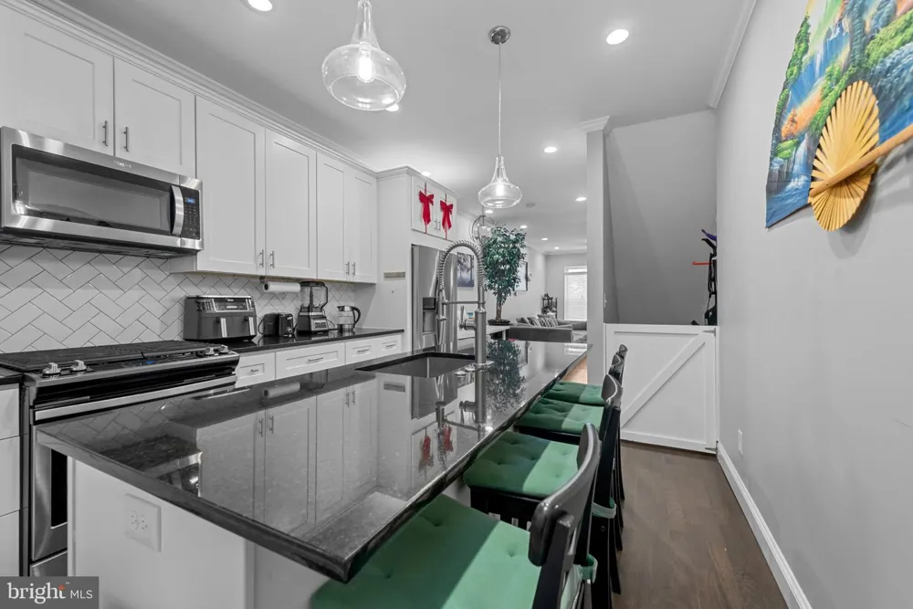 902 MILTON AVENUE Baltimore, MD 21205