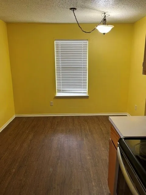 717 Dominga Dr Sinton, TX 78387