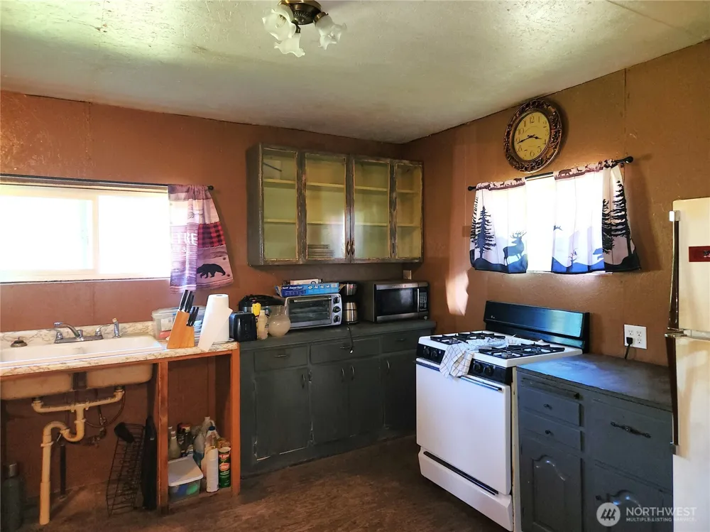 3 Garden Lane Curlew, WA 99118