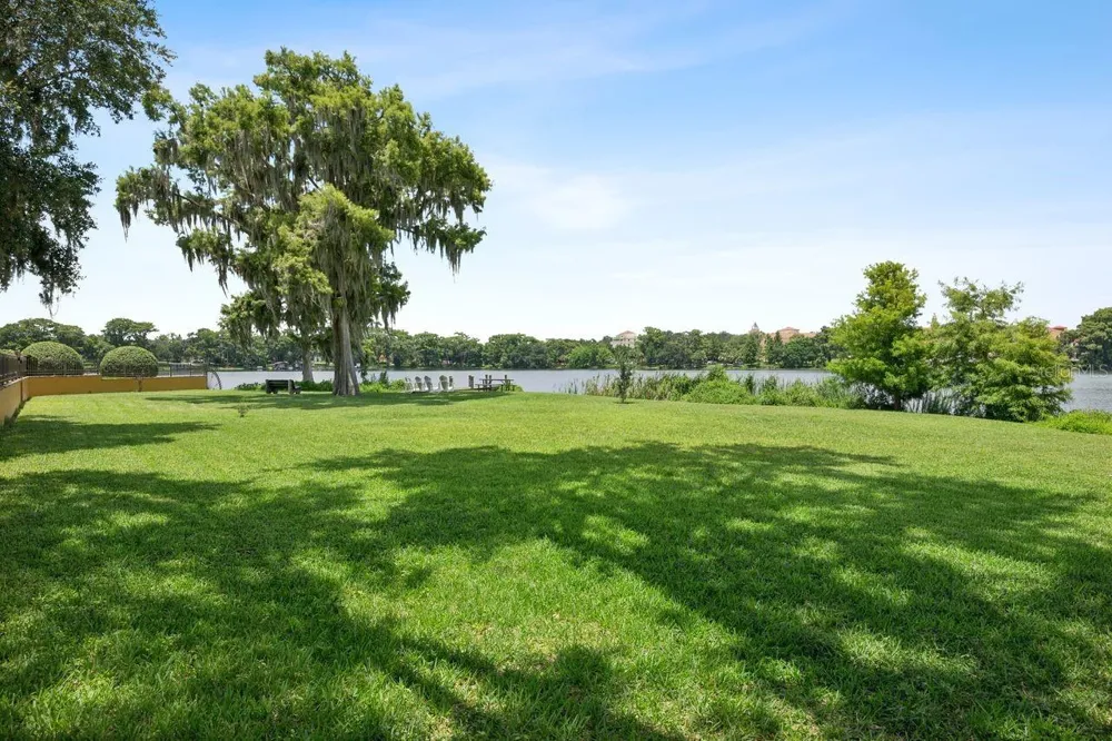 1138 S PENNSYLVANIA AVENUE Winter Park, FL 32789