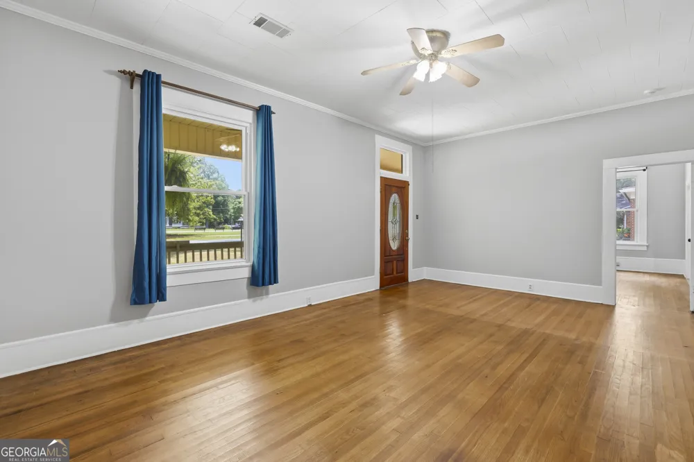 202 Everett Square Fort Valley, GA 31030