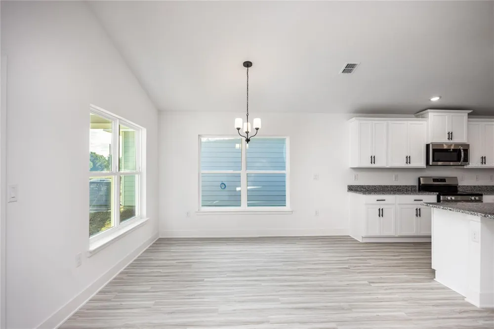2573 SW 250TH DRIVE Newberry, FL 32669