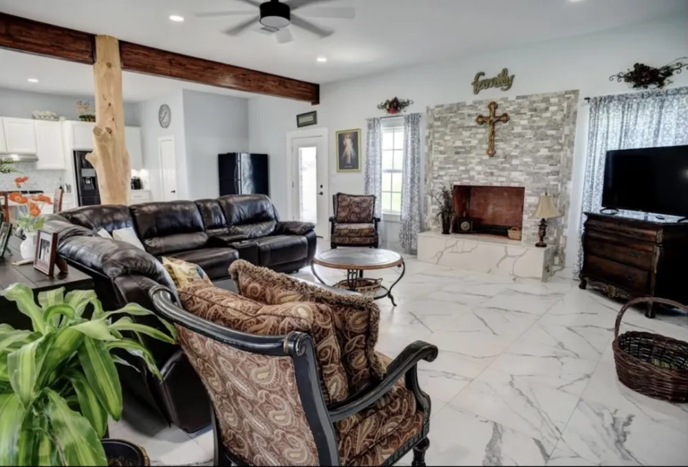 626 Sparta Field Road Waelder, TX 78959