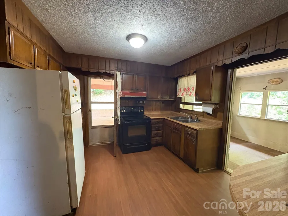 1812 Freemantown Road Lake Lure, NC 28746