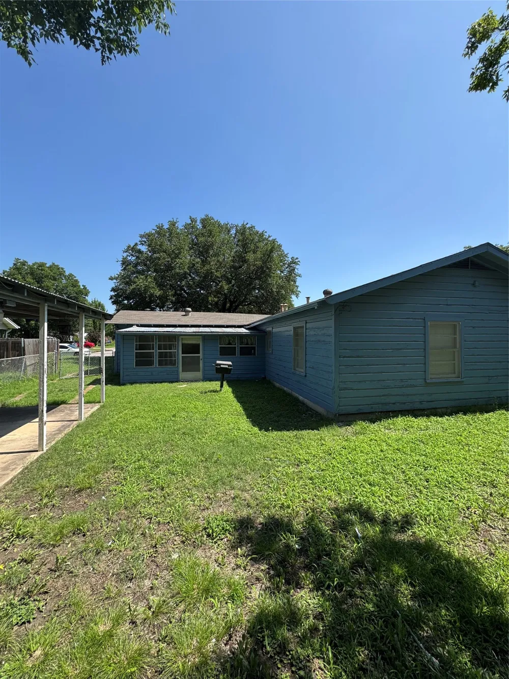5128 Ira Street Haltom City, TX 76117