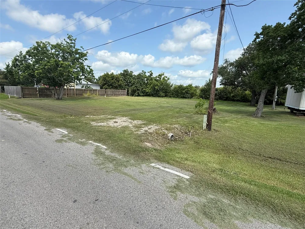 North Belt Street Brazoria, TX 77422