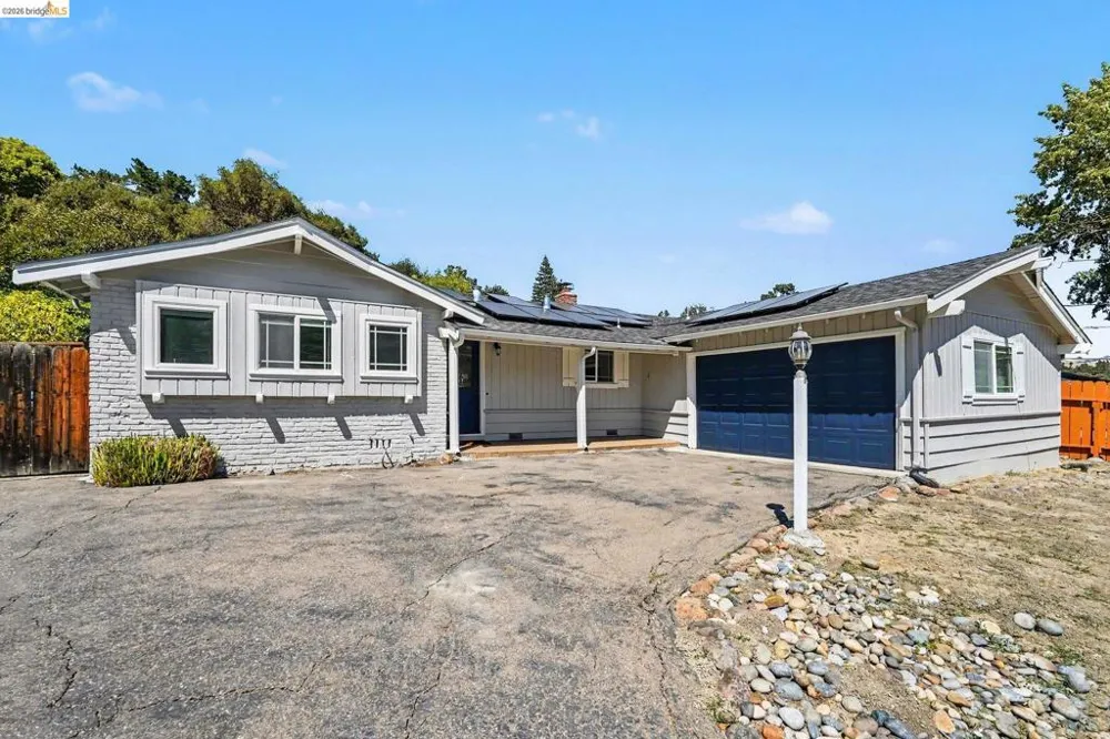 649 Moraga Way Orinda, CA 94563