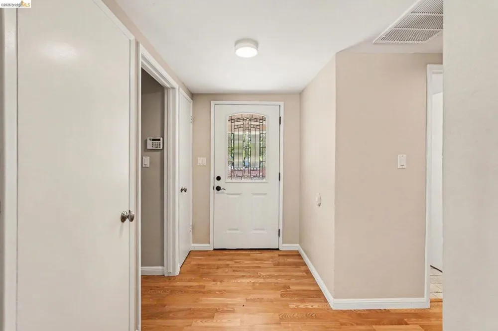 649 Moraga Way Orinda, CA 94563