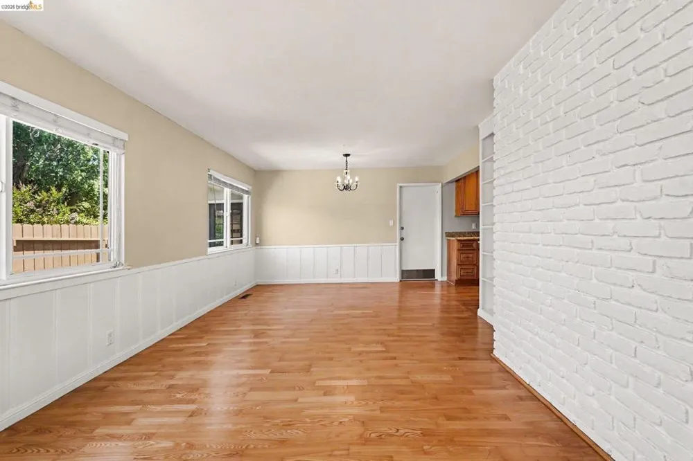 649 Moraga Way Orinda, CA 94563
