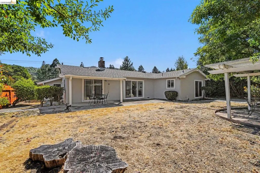 649 Moraga Way Orinda, CA 94563