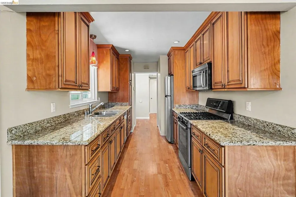 649 Moraga Way Orinda, CA 94563