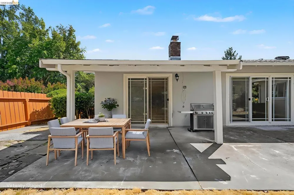 649 Moraga Way Orinda, CA 94563